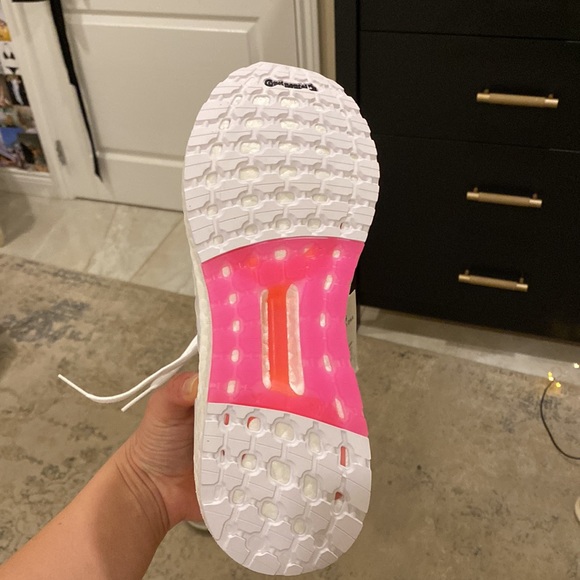 BRAND NEW ULTRA BOOSTS - Picture 4 of 6